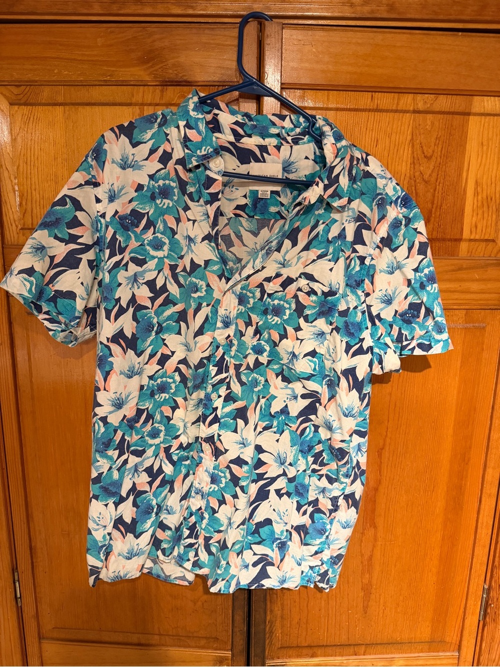 American Eagle Outfitters Teal & Navy Floral Short-Sleeve Button-Down Shirt